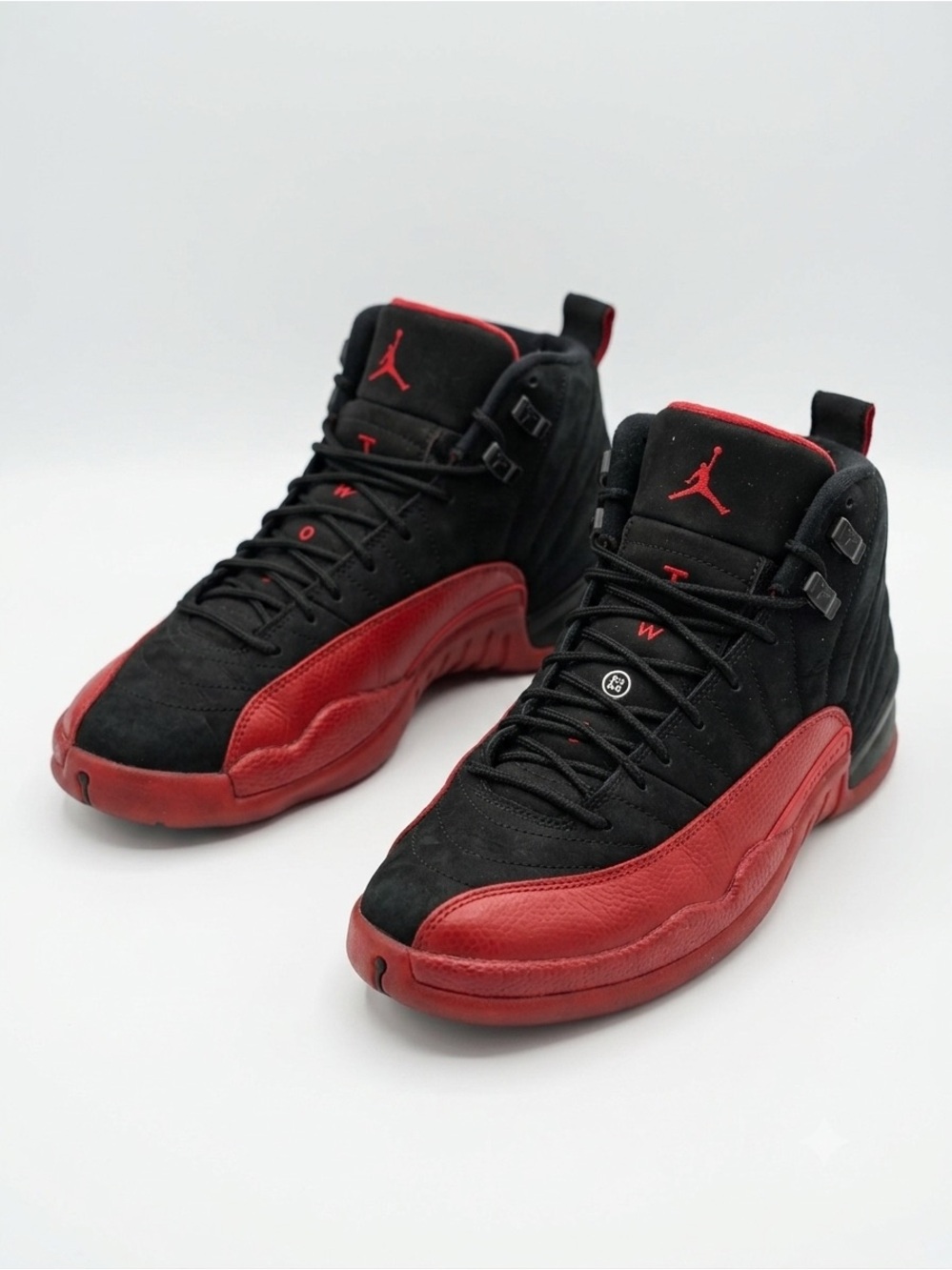 Air Jordan 12 XII Retro Flu Game 2009 Size 6Y / Fits Women 7.5 Basketball Active